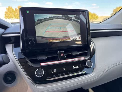 Used 2026 Toyota Corolla Cross LE image 20