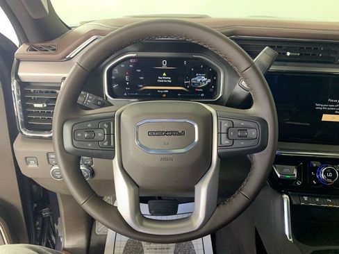 New 2026 GMC Sierra 2500 Denali w/ Denali Reserve Package image 16