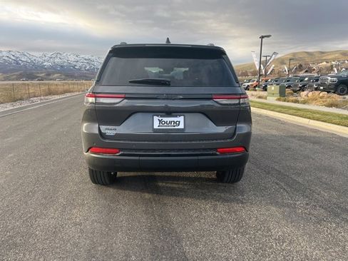 New 2025 Jeep Grand Cherokee Limited image 5