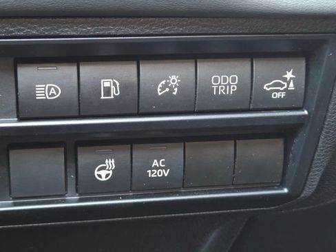 Used 2024 Toyota Sequoia Platinum AWD/4WD image 17