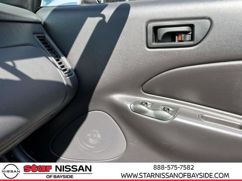 Used 2000 Plymouth Prowler image 22