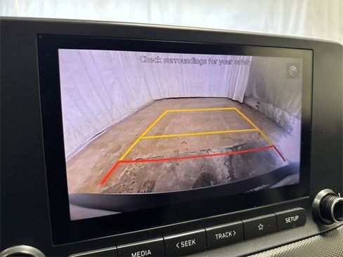 Used 2023 Hyundai Kona SEL image 18
