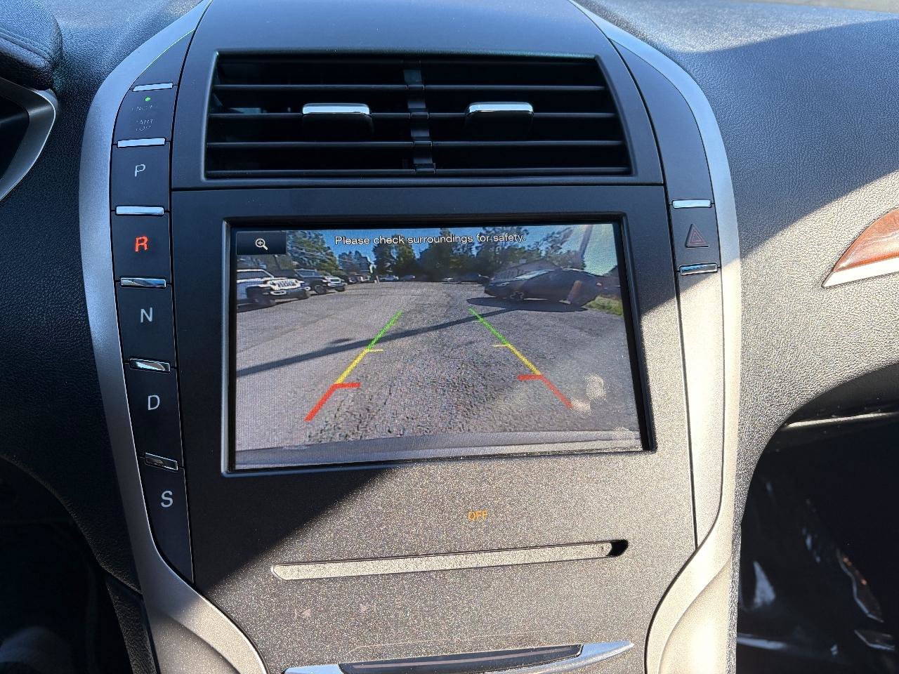 Used 2016 Lincoln MKZ AWD image 17
