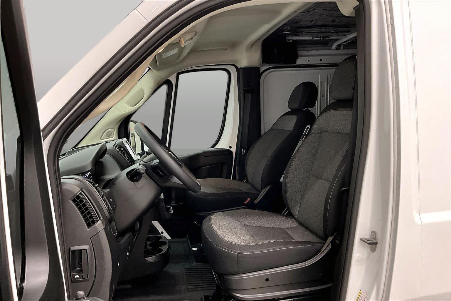 Used 2026 RAM ProMaster 1500 w/ Convenience Group FWD image 8