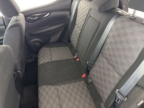 Used 2021 Nissan Rogue Sport SV FWD image 26