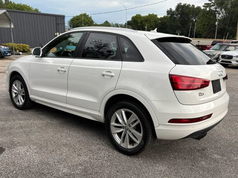 Used 2017 Audi Q3 2.0T Premium w/ Convenience Package FWD image 5