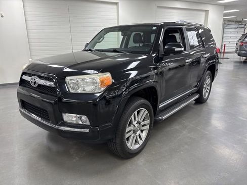 Used 2013 Toyota 4Runner Limited AWD/4WD image 3