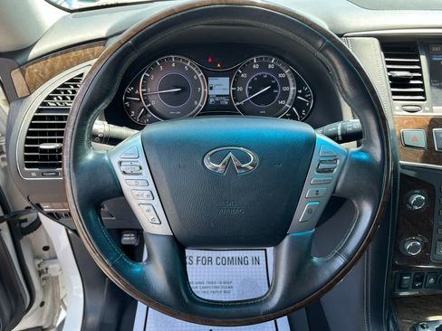 Used 2017 INFINITI QX80 4WD w/ Driver Assistance Package image 14