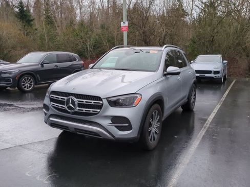 Used 2025 Mercedes-Benz GLE 450 4MATIC image 2