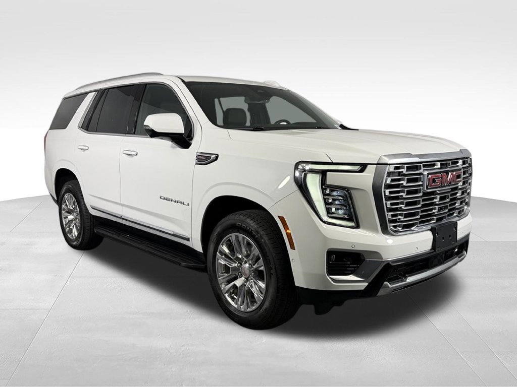 Used 2025 GMC Yukon Denali AWD/4WD image 4
