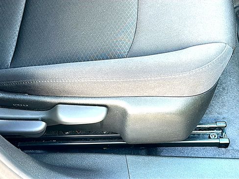 Used 2025 Chevrolet Malibu LT FWD image 26