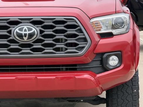 Used 2021 Toyota Tacoma TRD Sport RWD image 8