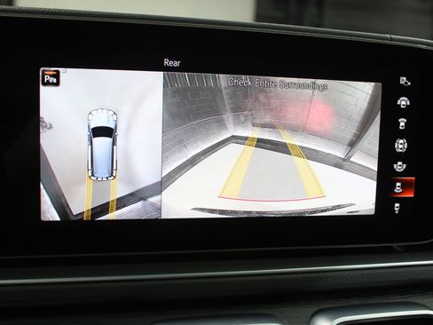 Used 2023 Mercedes-Benz GLS 450 4MATIC image 69