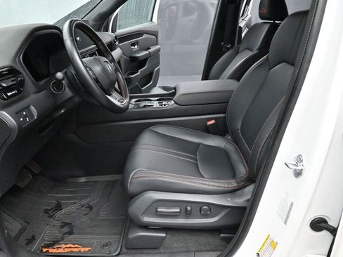 Used 2024 Honda Pilot TrailSport image 15