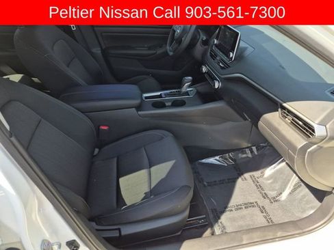 Used 2025 Nissan Altima 2.5 S FWD image 8