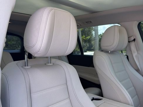 Used 2023 Mercedes-Benz GLS 450 4MATIC image 18