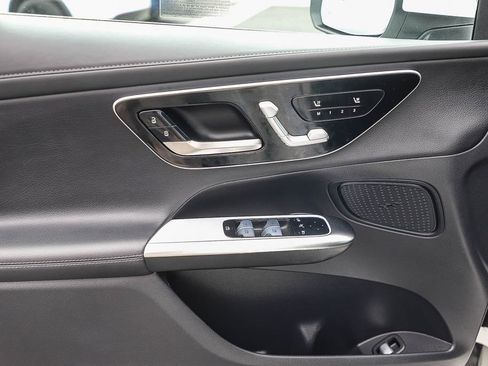 Used 2024 Mercedes-Benz GLC 300 image 24