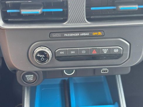 New 2026 Ford Maverick XLT w/ XLT Luxury Package FWD image 24