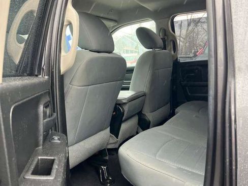 Used 2019 RAM 1500 Express image 20