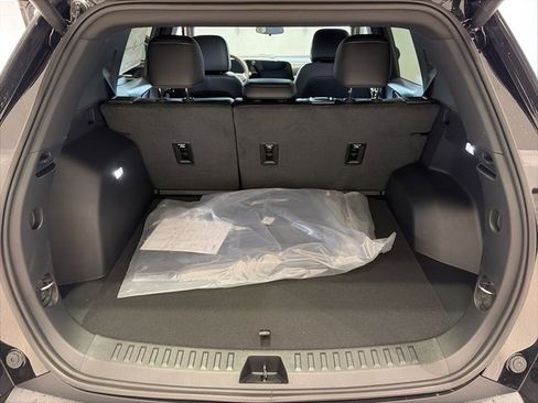 New 2026 Chevrolet Equinox LT w/ Convenience Package II image 12