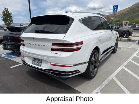 Used 2025 Genesis GV80 3.5T Prestige AWD/4WD image 3
