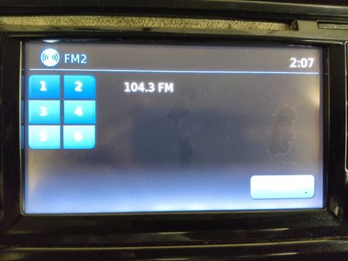 Used 2016 Nissan Versa Note SR w/ SR Tech Package image 25