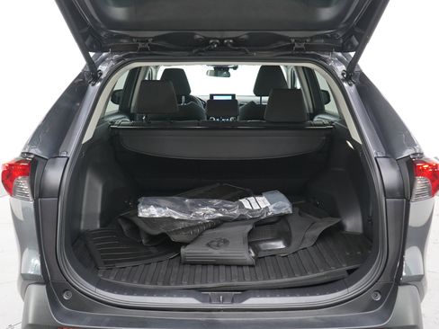 Used 2025 Toyota RAV4 XLE w/ Convenience Package AWD/4WD image 16