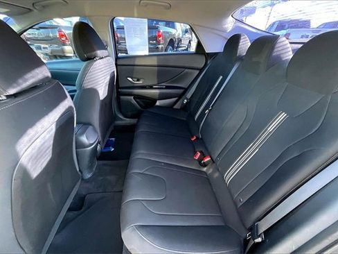 Used 2021 Hyundai Elantra SEL w/ Convenience Package image 26