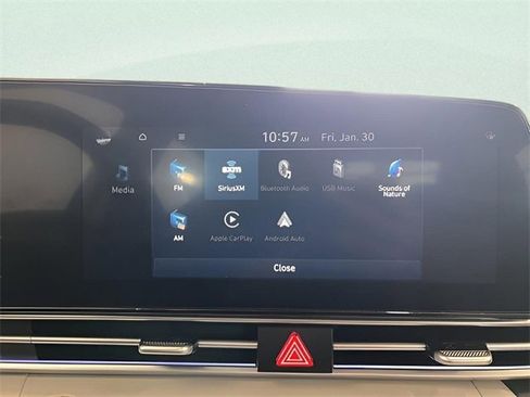 Used 2025 Hyundai Elantra Limited image 25