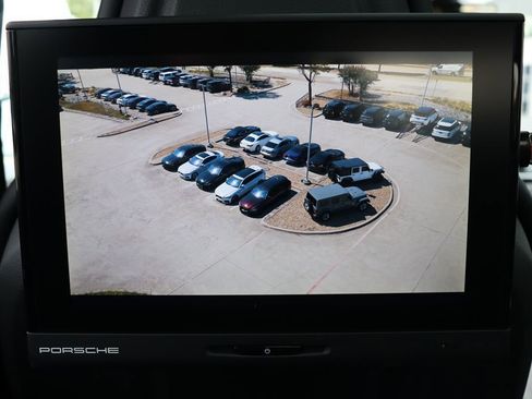 Used 2020 Porsche Cayenne Turbo image 49