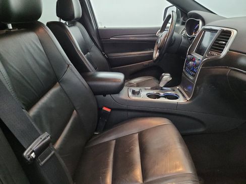 Used 2018 Jeep Grand Cherokee Limited image 21
