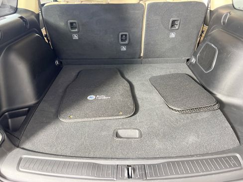 Used 2022 Jeep Grand Cherokee Limited w/ Luxury Tech Group II image 26