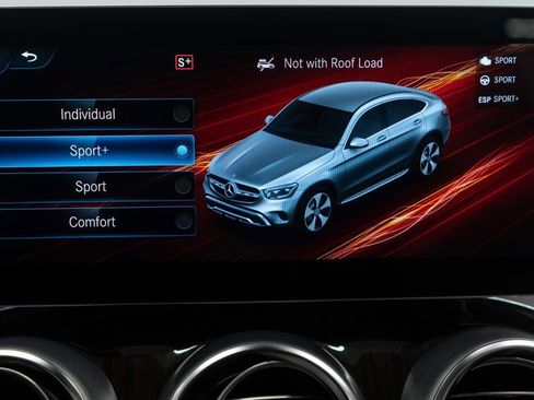 Used 2023 Mercedes-Benz GLC 300 4MATIC Coupe image 21