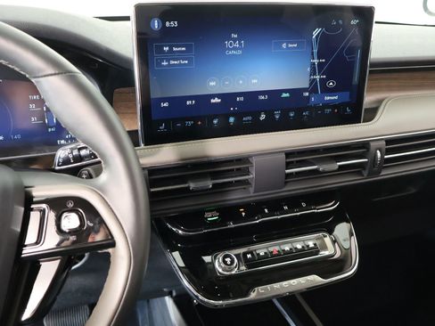 New 2026 Lincoln Corsair Reserve AWD/4WD image 5