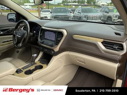 Used 2019 GMC Acadia Denali AWD/4WD image 32
