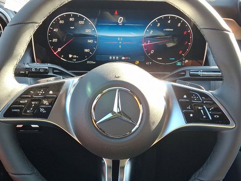 New 2026 Mercedes-Benz GLC 300 4MATIC image 13