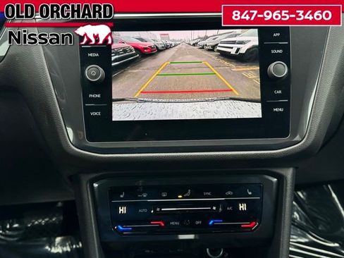 Used 2023 Volkswagen Tiguan SE AWD/4WD image 13