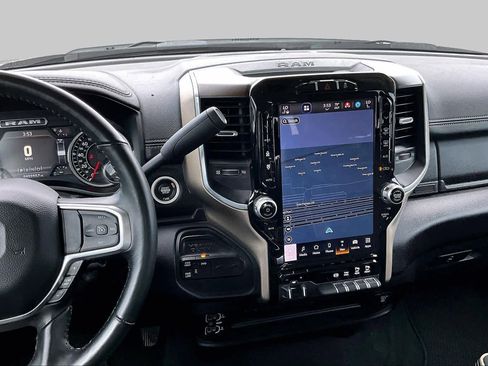 Used 2024 RAM 2500 Laramie AWD/4WD image 7