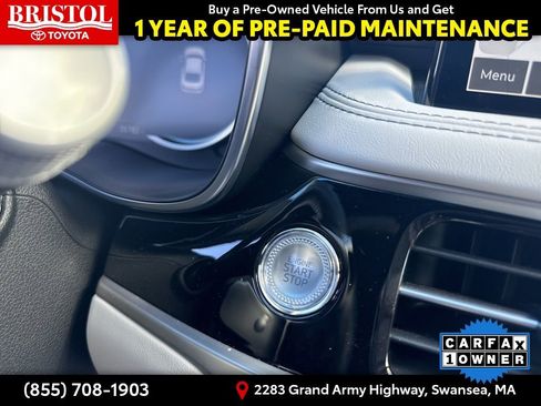 Used 2025 Genesis G70 2.5T image 25