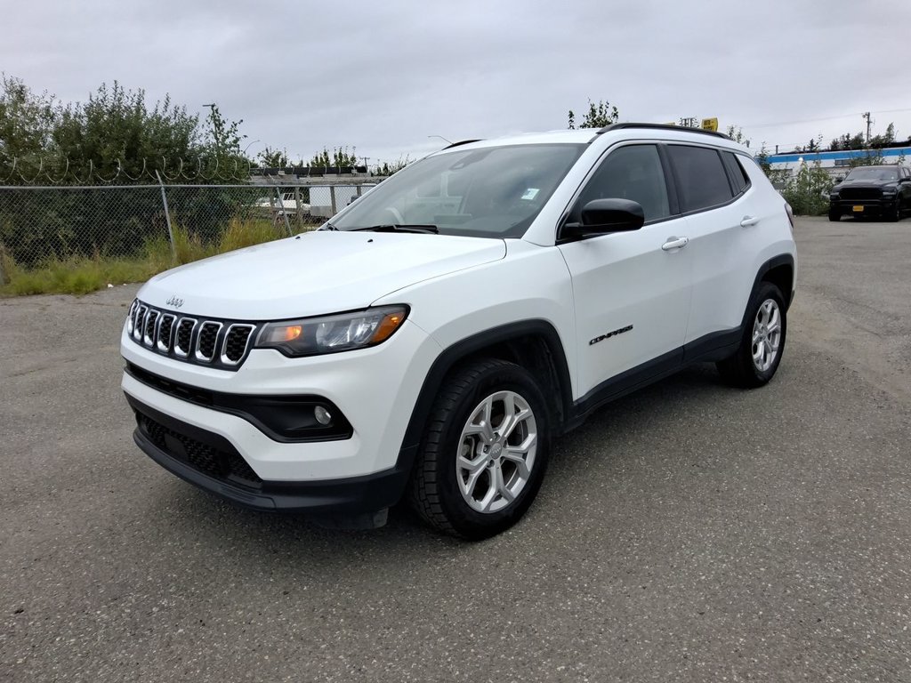 Certified 2024 Jeep Compass Latitude AWD/4WD image 4