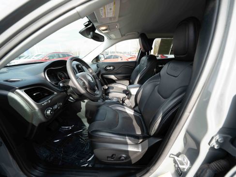 Used 2022 Jeep Cherokee Latitude Lux image 9