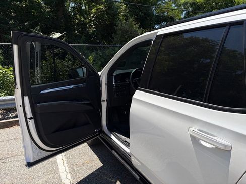 Used 2025 Cadillac Escalade V w/ LPO, ONYX Package AWD/4WD image 13
