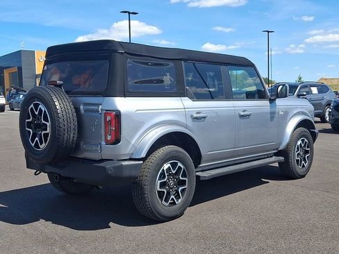 Used 2023 Ford Bronco Outer Banks AWD/4WD image 7