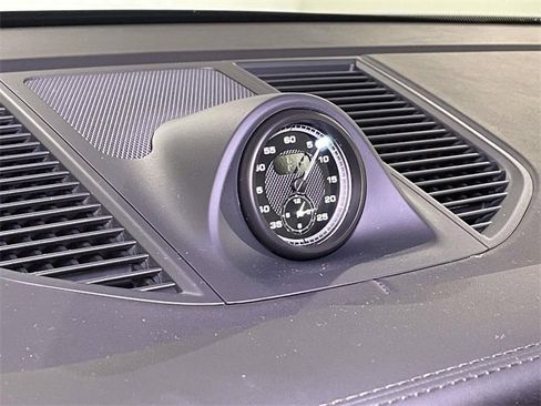 New 2026 Porsche Macan Turbo image 34