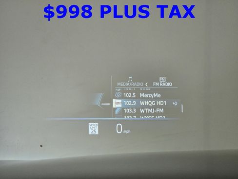 New 2025 BMW 750e xDrive image 26