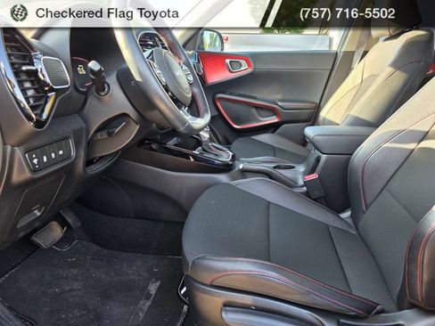 Used 2023 Kia Soul GT-Line FWD image 9