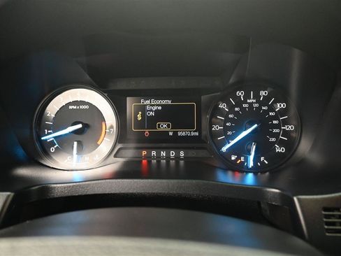 Used 2016 Ford Explorer XLT AWD/4WD image 13