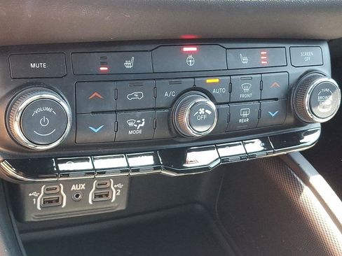 Certified 2022 Dodge Durango GT image 18