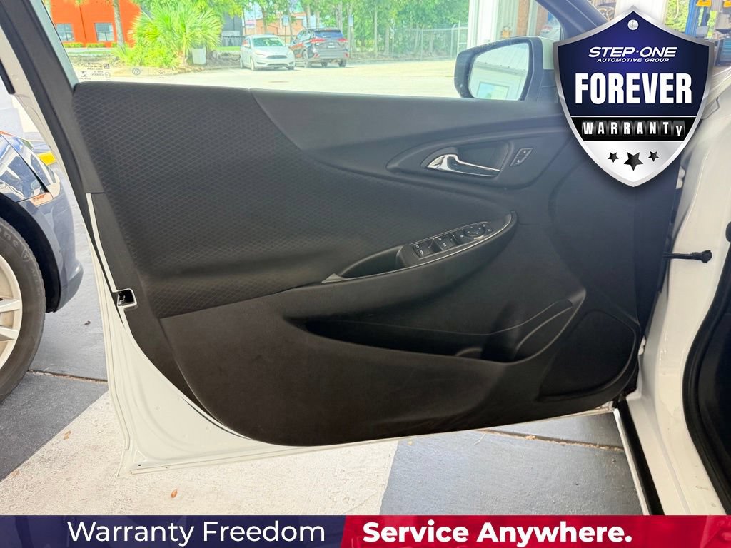 Used 2025 Chevrolet Malibu LT FWD image 10