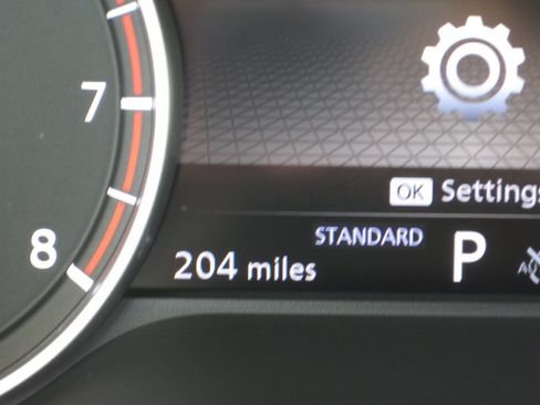 Used 2026 Nissan Rogue SV FWD image 9